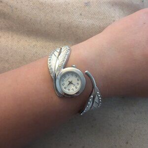 Vintage White and Silver Woman's watch